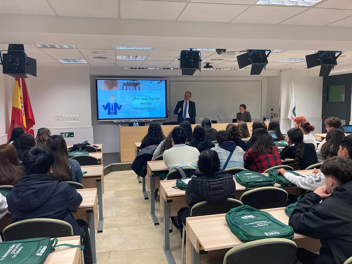El Grupo CEF.- UDIMA participa en el Programa Empresa Familiar en las Aulas