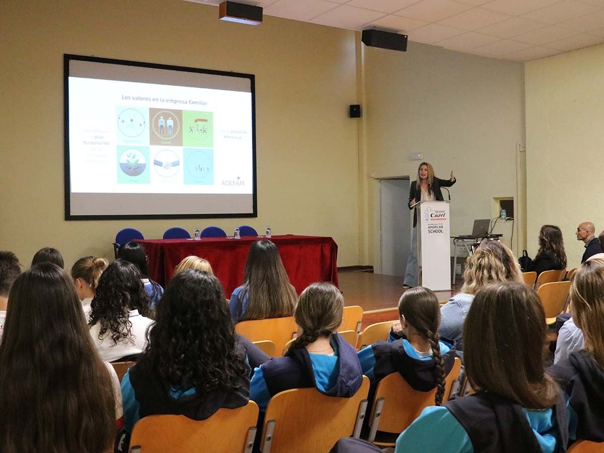 Sushita participa por primera vez en Empresa Familiar en las Aulas