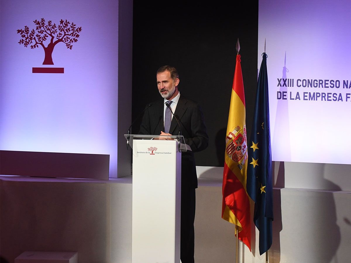Su-Majestad-el-Rey-Felipe-VI-inaugura-el-XXIII-Congreso-Nacional-de-la-Empresa-Familiar Su-Majestad-el-Rey-Felipe-VI-inaugura-el-XXIII-Congreso-Nacional-de-la-Empresa-Familiar
